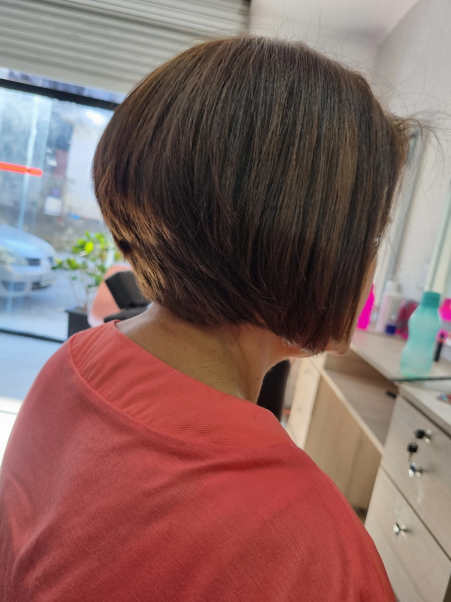 Corte e cor realizados por Gláucia